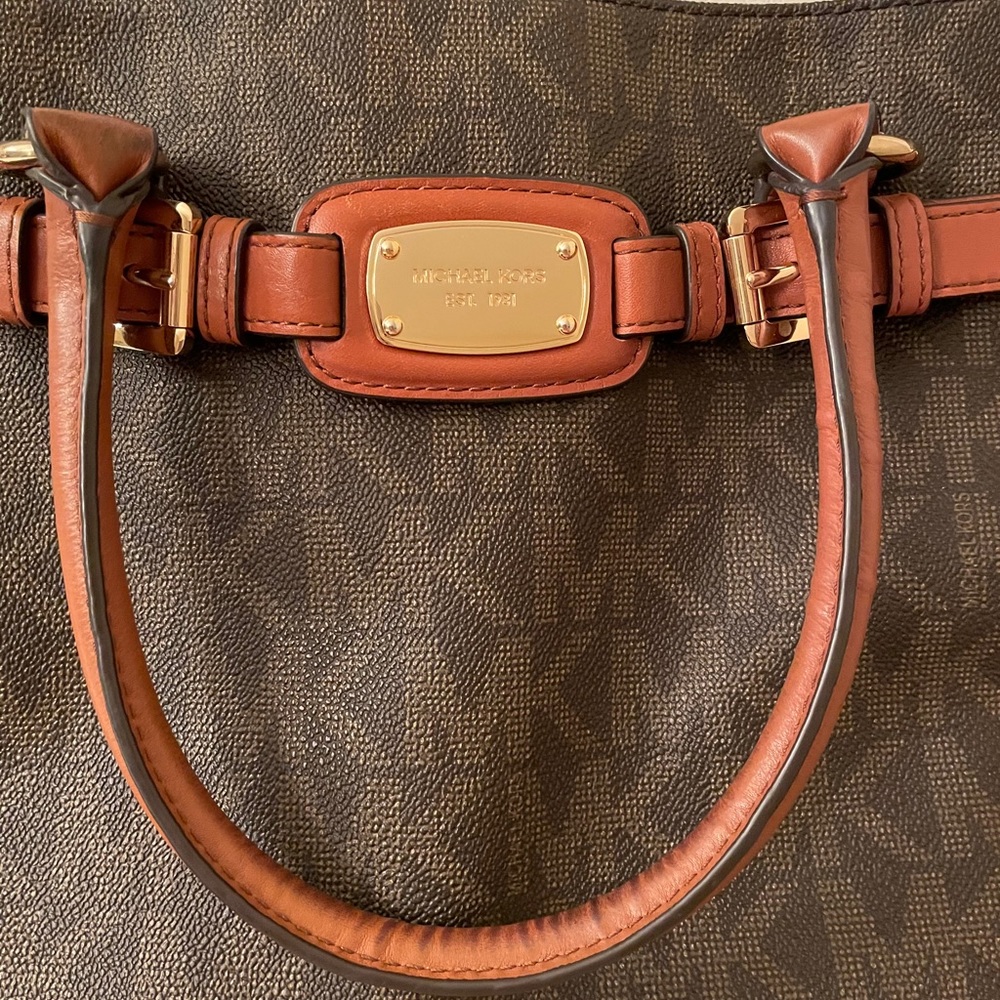 Michael Kors purse